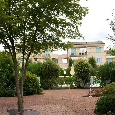 Family Garden – Borgo Dei Fiori * Lido di Jesolo